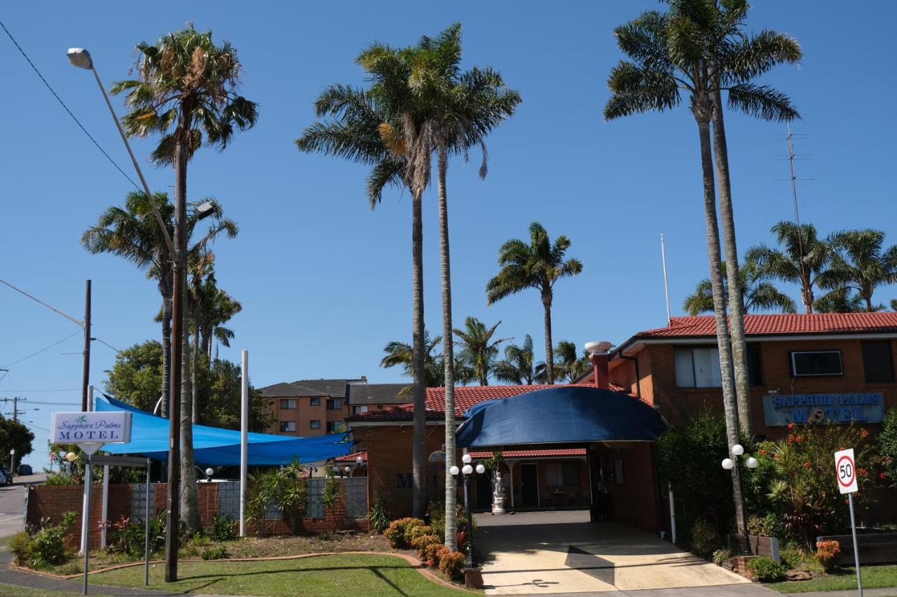 Sapphire Palms Motel Entrance Екстериор снимка